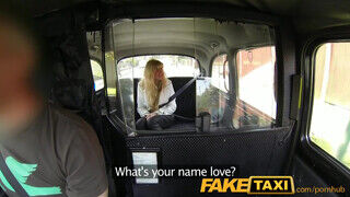 FakeTaxi szőrös puncis vörös kishölgy - Pornos.hu