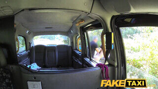 FakeTaxi - Brazil csajszika szeretkezik a taxissal - Pornos.hu