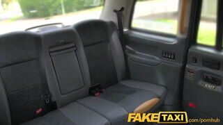 FakeTaxi - Tetkós csöcsös kishölgy szeret baszni - Pornos.hu