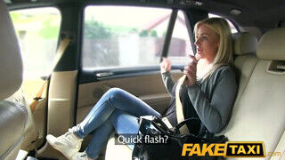 FakeTaxi - Nathaly Cherie kúr a taxissal - Pornos.hu