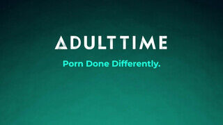 ADULT TIME - Perverz picsák kényeztetik egymást - Pornos.hu