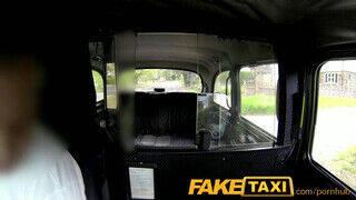 FakeTaxi - bazinagy cickós milf kúrása - Pornos.hu