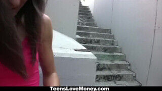 TeensLoveMoney - Nataly Gold pénzért szexel - Pornos.hu