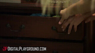 Digital Playground - Jesse Jane a csöcsös világos szőke milf - Pornos.hu