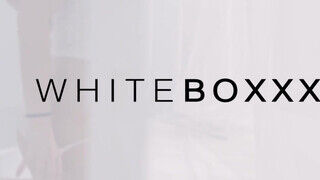 WHITEBOXXX - a rendes szuka megoszotik a faszon - Pornos.hu