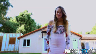 PropertySex - Naomi Swnn mint ingatlanos - Pornos.hu