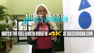 Jules Jordan - Bridgette B a baszós titkárnő - Pornos.hu
