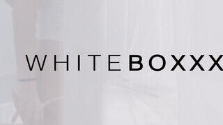 WhiteBoxxx - Nicole Black kazah lány és egy gyors légyott - Pornos.hu