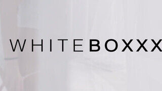 WhiteBoxxx - Stella Flex gyengéd szeretkezése - Pornos.hu