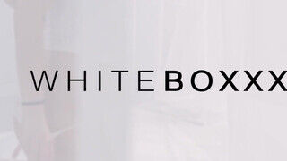 WhiteBoxxx - A szeretője előtt csinálja a leányzó - Pornos.hu