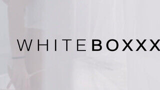 WhiteBoxxx - kettő méretes cicis cseh csajszika és egy szerencsés faszi - Pornos.hu