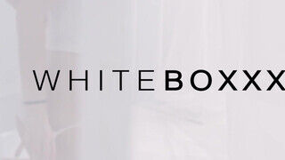 WHITEBOXXX - Leanne Lace a szeretőjével kúrel - Pornos.hu
