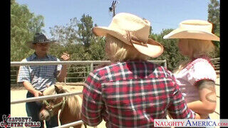 Brooke Haven és Emma Heart a bűbájos cowgirl milfek - Pornos.hu