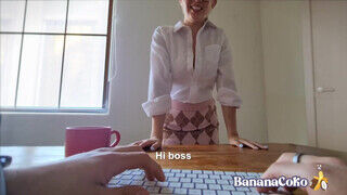 BananaCoko a kolosszális mellű titkárnő az irodában dug - Pornos.hu