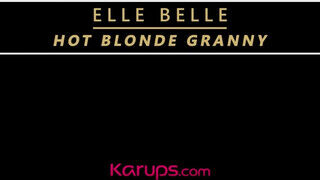 Elle Belle a világos szőke karcsú pici didkós masztizó nagymuter - Pornos.hu