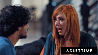 Ebben az Adult Time videóban Lauren Phillips, a vörös hajú, dús cicis milf, hatalmas, bájos mellekkel és formás, gömbölyű popóval, egy szexterapeuta szerepében csábít el egy ideges, tini tinisrácot. A terápiás szoba gyorsan egy nyers, szókimmondó szexuáli - Pornos.hu