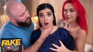 Szégyenlős pakisztáni kiscsaj felébred szexuálisan egy édeshármasban perverz brit párral