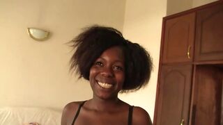 Vonzó fekete amatőr interracial valag casting forgatás pornóvideó