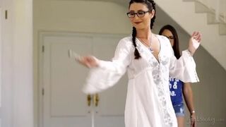 Alice kupakol aphroditéval