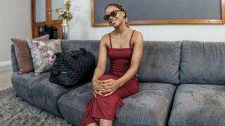 Amatőr keni csaj elveszti az ösztönét, mikor előhúzom orbitális erőszakos faszomat